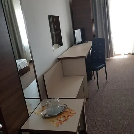 Hotel Napoli 3*